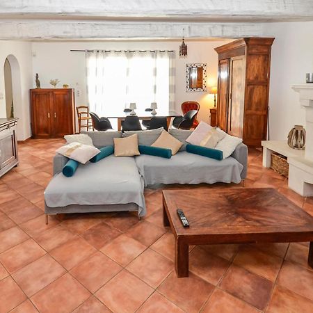 3 Bedroom Awesome Home In Chateuneuf De Gadagne Châteauneuf-de-Gadagne Eksteriør bilde