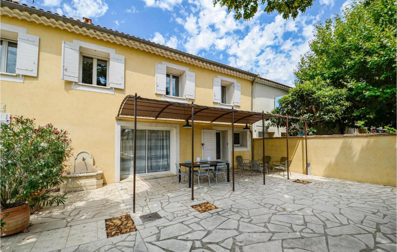 3 Bedroom Awesome Home In Chateuneuf De Gadagne Châteauneuf-de-Gadagne Eksteriør bilde