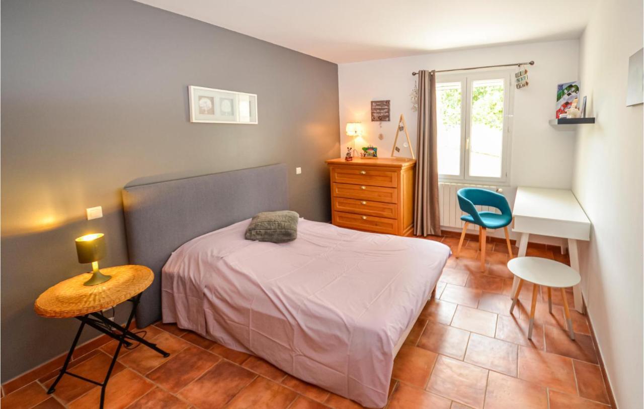 3 Bedroom Awesome Home In Chateuneuf De Gadagne Châteauneuf-de-Gadagne Eksteriør bilde