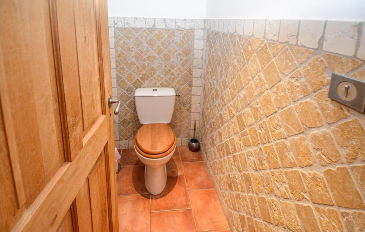 3 Bedroom Awesome Home In Chateuneuf De Gadagne Châteauneuf-de-Gadagne Eksteriør bilde