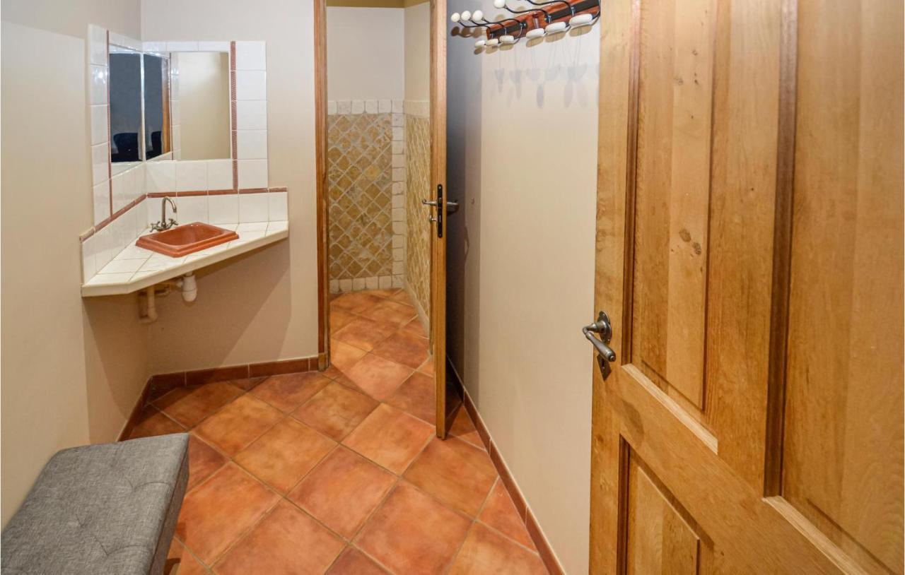 3 Bedroom Awesome Home In Chateuneuf De Gadagne Châteauneuf-de-Gadagne Eksteriør bilde