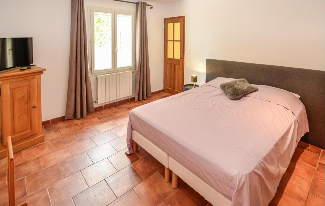 3 Bedroom Awesome Home In Chateuneuf De Gadagne Châteauneuf-de-Gadagne Eksteriør bilde